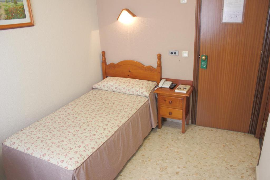 Hotel Abadi Cordoue Chambre photo