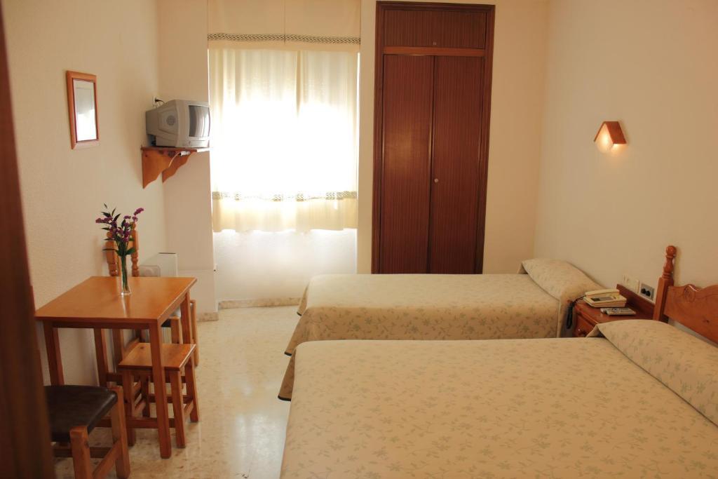 Hotel Abadi Cordoue Chambre photo
